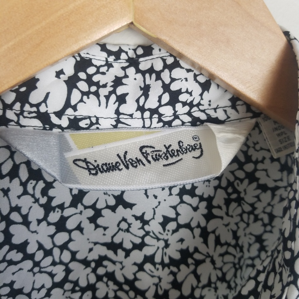 Diane Von Furstenberg Floral Button Down Blouse - Picture 4 of 5